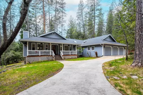 10295 Shekinah Hill Rd, Nevada City, CA 95959