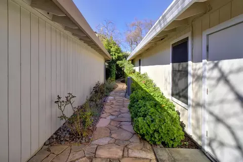 Exterior - 1215 Impala Pl, Davis, CA 95616 photo 21 of 35