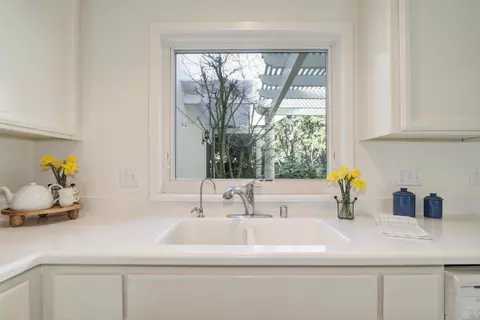 Bath - 1215 Impala Pl, Davis, CA 95616 photo 1 of 6