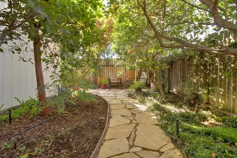 Exterior - 1215 Impala Pl, Davis, CA 95616 photo 17 of 35