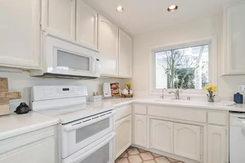 Kitchen - 1215 Impala Pl, Davis, CA 95616 photo 5 of 5