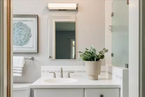 Bath - 6274 Heathcliff Dr, Carmichael, CA 95608 photo 1 of 6