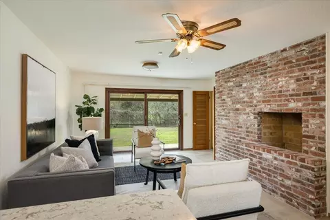 Living - 6274 Heathcliff Dr, Carmichael, CA 95608 photo 3 of 5