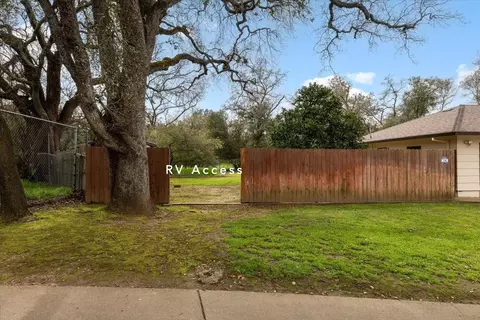 Exterior - 6274 Heathcliff Dr, Carmichael, CA 95608 photo 5 of 16