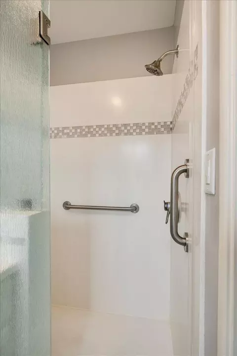 Bath - 6274 Heathcliff Dr, Carmichael, CA 95608 photo 3 of 6