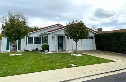 3828 Emperor Ln, Modesto, CA 95356 photo 2
