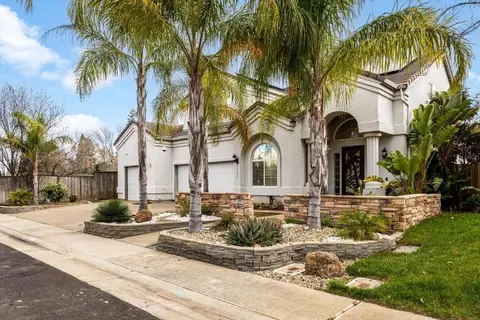 8837 Tritonia Ct, Elk Grove, CA 95624