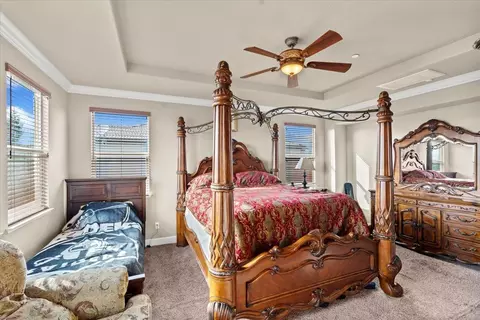 Bedroom - 910 Glen Abbey Dr, Manteca, CA 95336 photo 6 of 9
