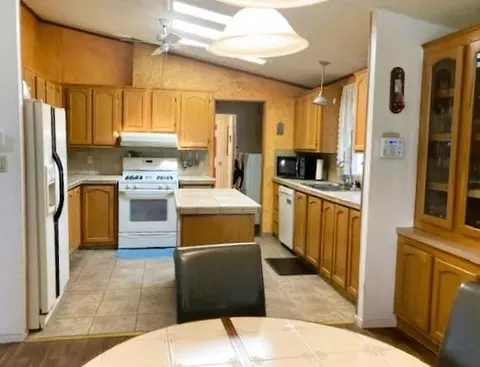 11 River Bend Dr, Lodi, CA 95242 photo 4