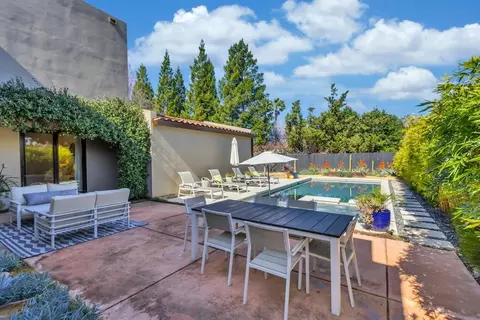 Exterior - 1335 Cassel Ln, Davis, CA 95616 photo 10 of 15
