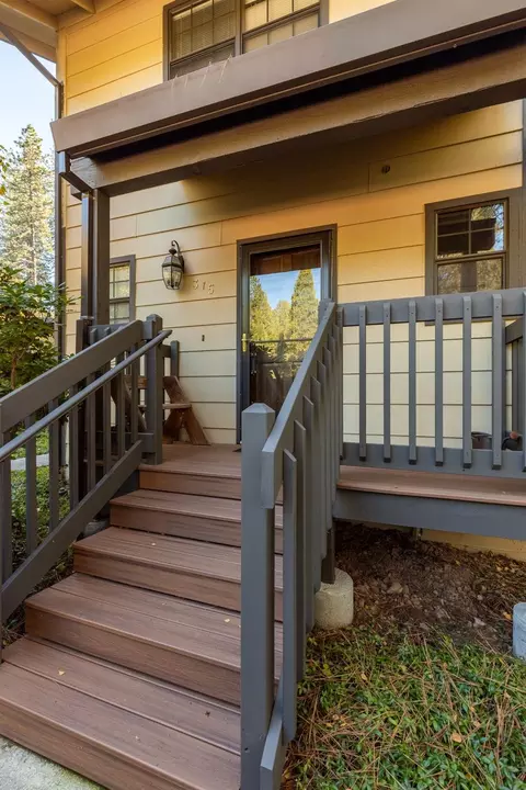 315 Gracie Rd, Nevada City, CA 95959