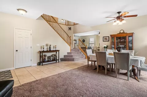 Living - 739 Wynyard Cir, Manteca, CA 95337 photo 2 of 7