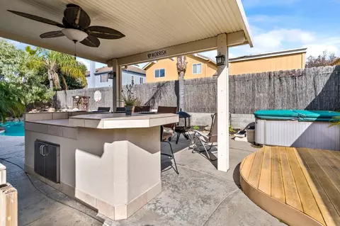 Exterior - 739 Wynyard Cir, Manteca, CA 95337 photo 7 of 13