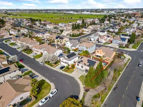 View/Area - 739 Wynyard Cir, Manteca, CA 95337 photo 5 of 8