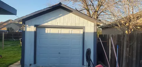 2068 Lobo Ave, Merced, CA 95348 photo 5