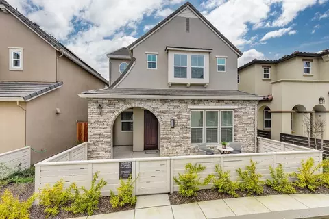 2372 Wanser Walk, Sacramento, CA 95818