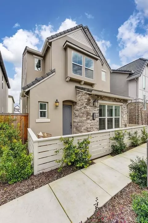 2355 Jay King Walk, Sacramento, CA 95818