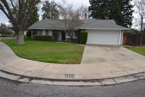 3024 Mammoth Way, Modesto, CA 95355 photo 2