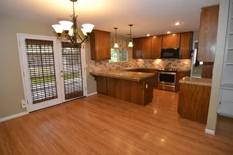 3024 Mammoth Way, Modesto, CA 95355 photo 4