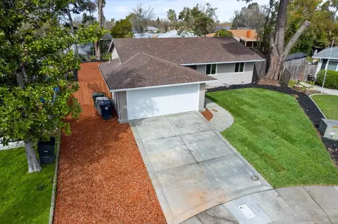 20 Bock Ct, Sacramento, CA 95823