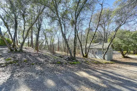 View/Area - 2000 Mattie Ct, Placerville, CA 95667 photo 5 of 9