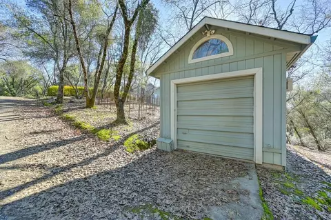 Exterior - 2000 Mattie Ct, Placerville, CA 95667 photo 12 of 16