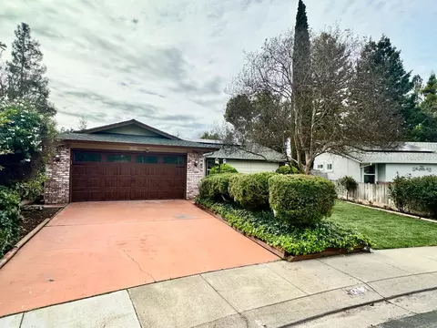1301 Bunker Ln, Manteca, CA 95336 photo 3