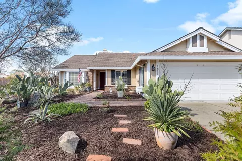 1611 Alnwick Dr, Roseville, CA 95747