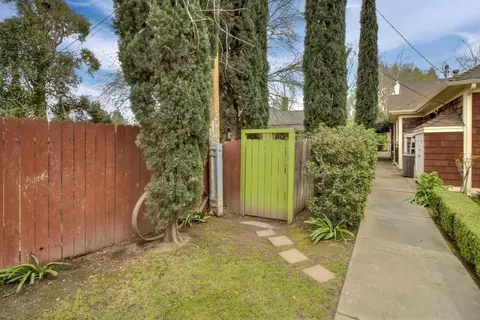 Exterior - 1235 Dixie Ln, Walnut Grove, CA 95690 photo 14 of 15