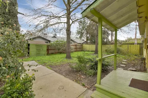 Exterior - 1235 Dixie Ln, Walnut Grove, CA 95690 photo 7 of 15