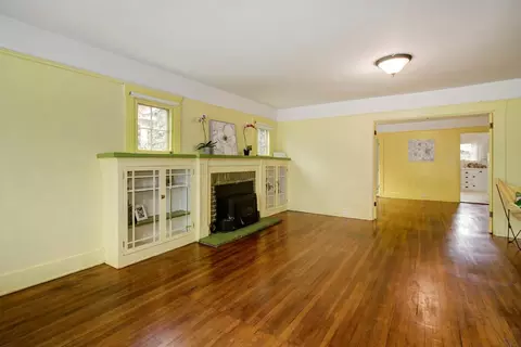 Living - 1235 Dixie Ln, Walnut Grove, CA 95690 photo 5 of 6