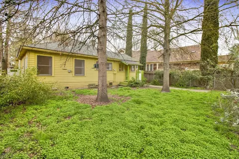 Exterior - 1235 Dixie Ln, Walnut Grove, CA 95690 photo 9 of 15