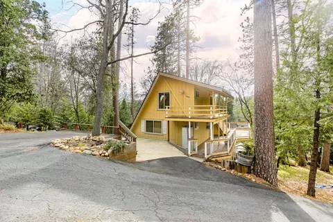 21900 Feather River Dr, Sonora, CA 95370 photo 2