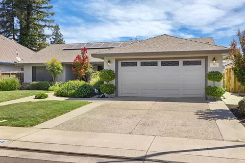 Exterior - 426 Cork Oak Way, Lodi, CA 95242 photo 17 of 18