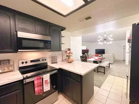 545 San Vincente Ct, Modesto, CA 95354 photo 6