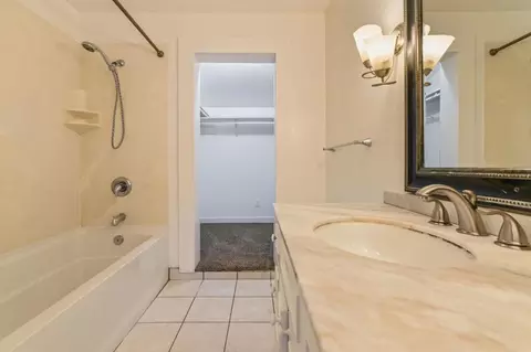 Bath - 121 Center St, Jackson, CA 95642 photo 4 of 5