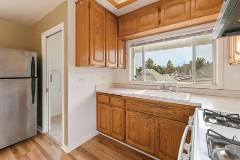 Kitchen - 121 Center St, Jackson, CA 95642 photo 8 of 8