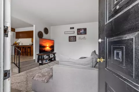 1521 W Beverly Pl, Tracy, CA 95376 photo 4