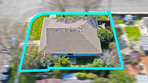 1521 W Beverly Pl, Tracy, CA 95376 photo 2