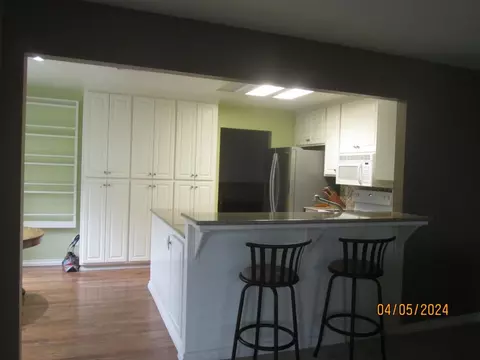 Kitchen - 245 N Daubenberger Rd, Turlock, CA 95380 photo 6 of 6