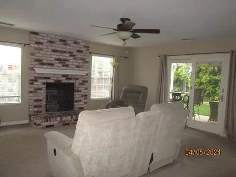 Living - 245 N Daubenberger Rd, Turlock, CA 95380 photo 1 of 5