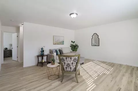 Dining - 911 H St, Lathrop, CA 95330 photo 1 of 7