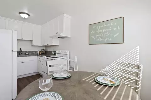 Kitchen - 911 H St, Lathrop, CA 95330 photo 10 of 14