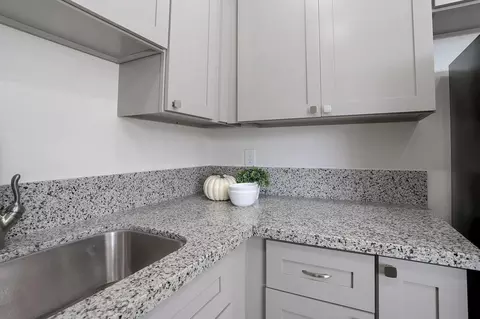 Kitchen - 911 H St, Lathrop, CA 95330 photo 8 of 14