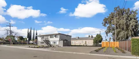 View/Area - 911 H St, Lathrop, CA 95330 photo 1 of 1