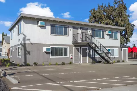 Exterior - 911 H St, Lathrop, CA 95330 photo 2 of 5