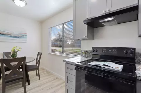 Kitchen - 911 H St, Lathrop, CA 95330 photo 5 of 14