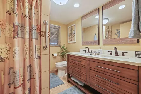Bath - 3901 S Mitchell Rd, Turlock, CA 95380 photo 2 of 8