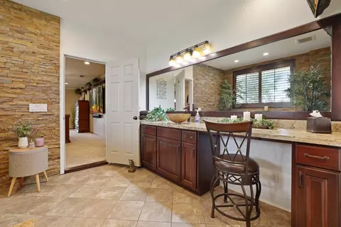 Bath - 3901 S Mitchell Rd, Turlock, CA 95380 photo 6 of 8
