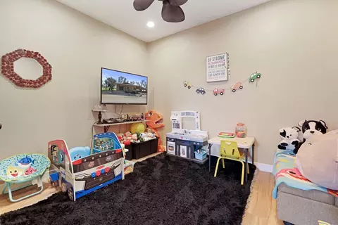 Bedroom - 3901 S Mitchell Rd, Turlock, CA 95380 photo 6 of 9